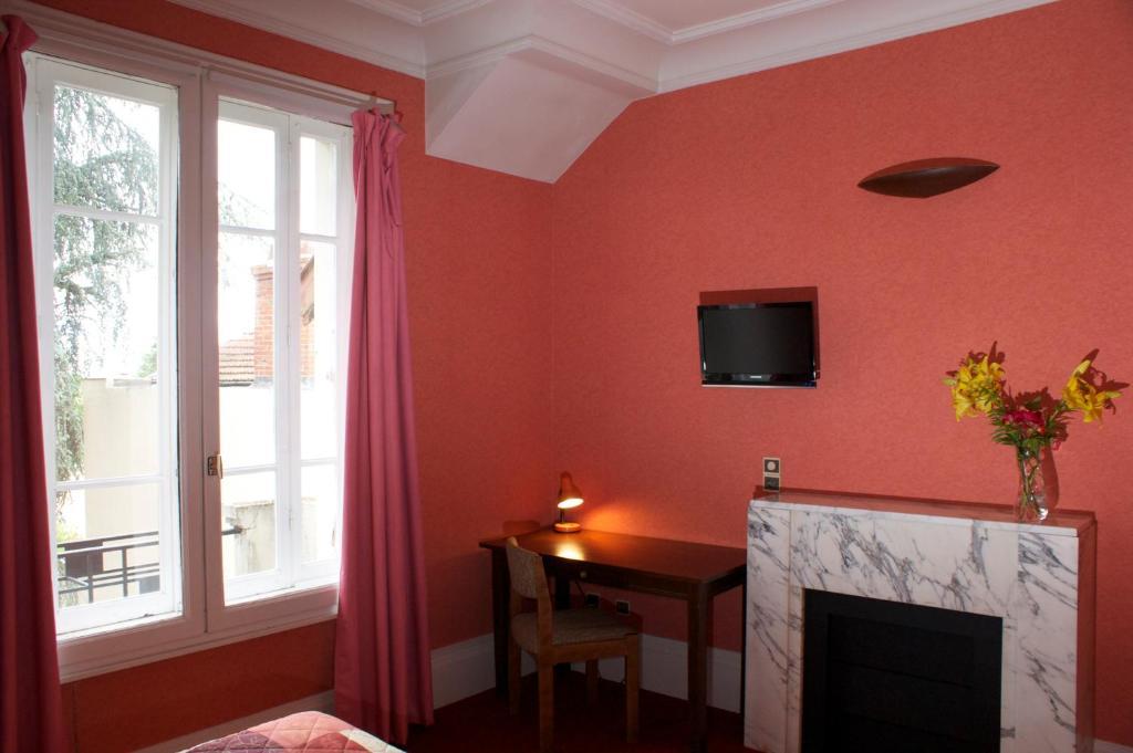Hotel Le Lyon Bron Room photo