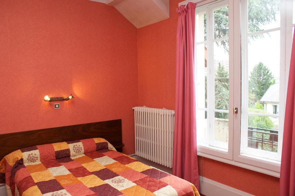 Hotel Le Lyon Bron Room photo