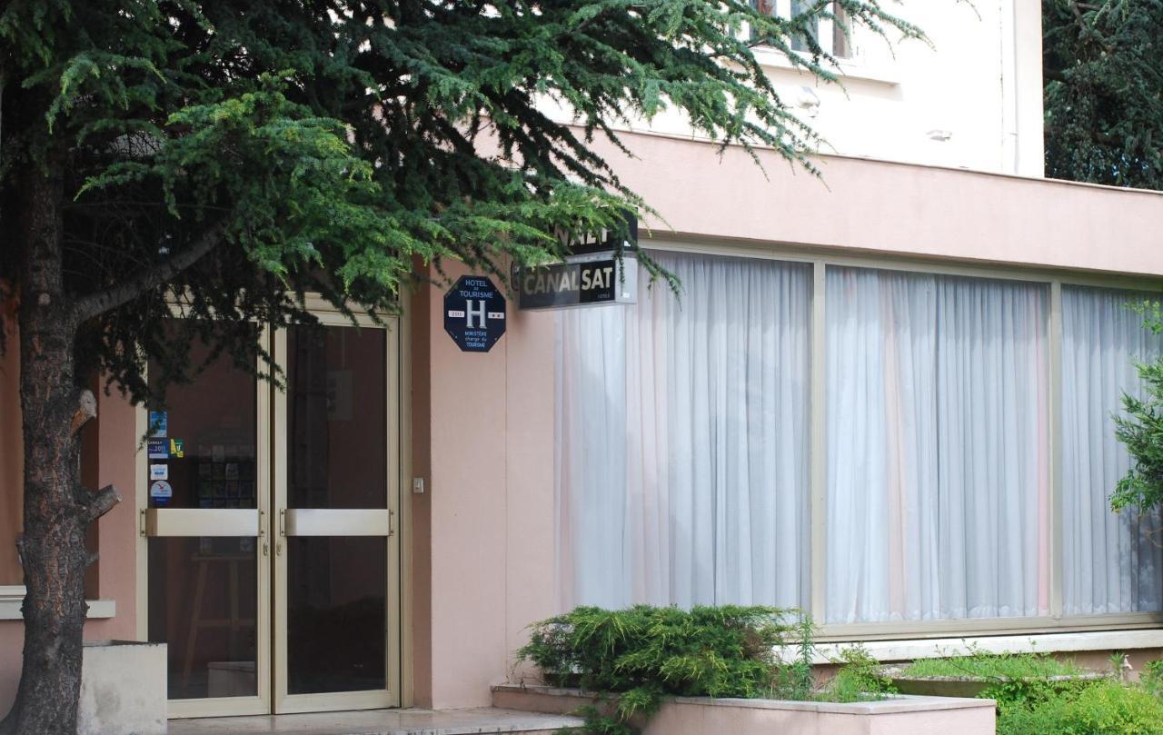 Hotel Le Lyon Bron Exterior photo